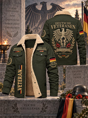 Herrenjacke mit Fleece-Innenfutter und Grafikdruck zum Veteranengedenken